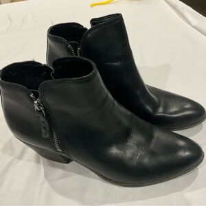 Frye Judith Double zip leather Ankle Booties women’s sz 9